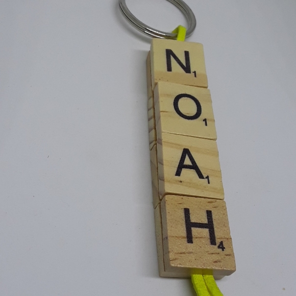 Handmade Name (Noah) keychain - Picture 2 of 4